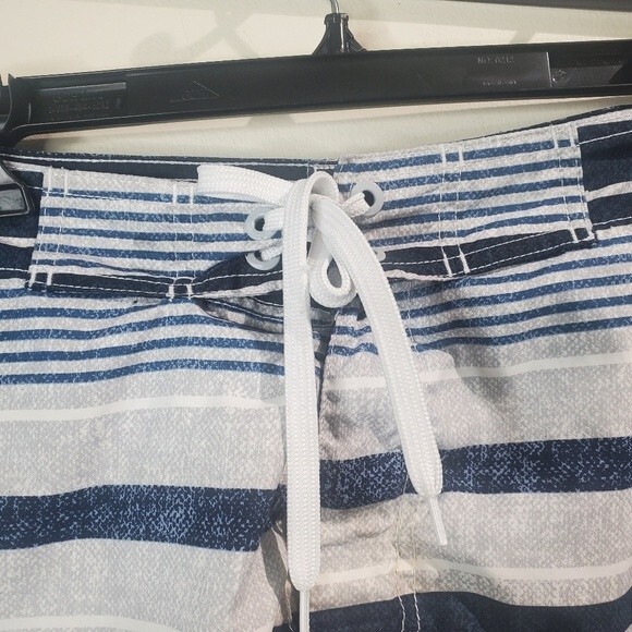 Old navy swim trunks stripped size xl - Picture 2 of 7